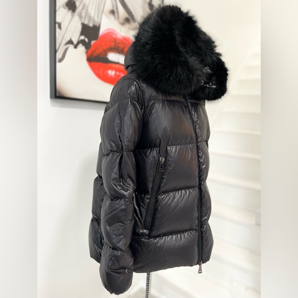 Moncler Laiche hooded down jacket - Picture 6 of 15